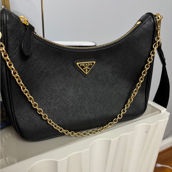 Prada Re-Edition 2005 Saffiano leather bag - Picture 2 of 3